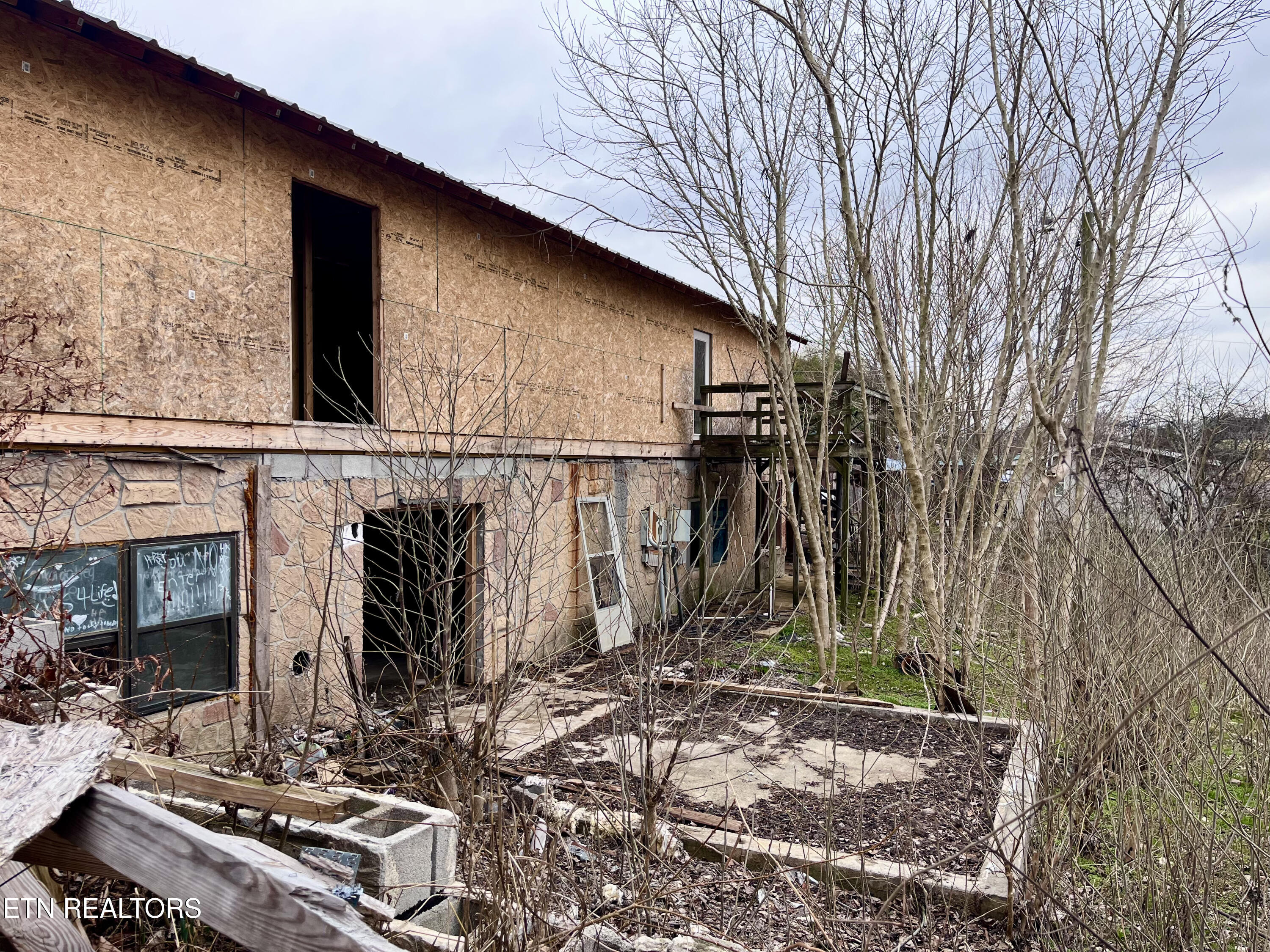 422 Mashburn Road Sweetwater, TN 37874 - Photo 3 of 6 IMG_8675