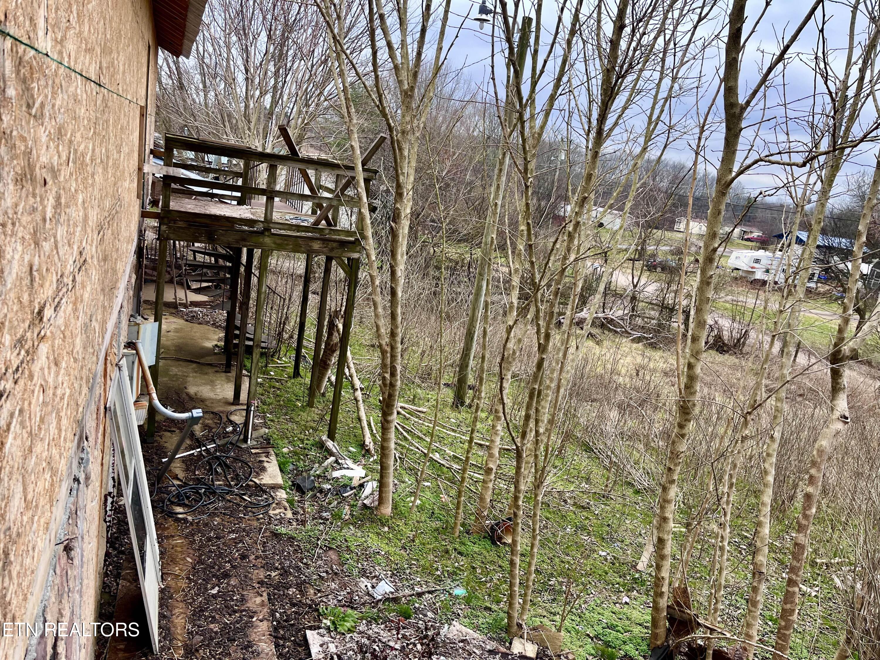 422 Mashburn Road Sweetwater, TN 37874 - Photo 5 of 6 IMG_8677 (1)