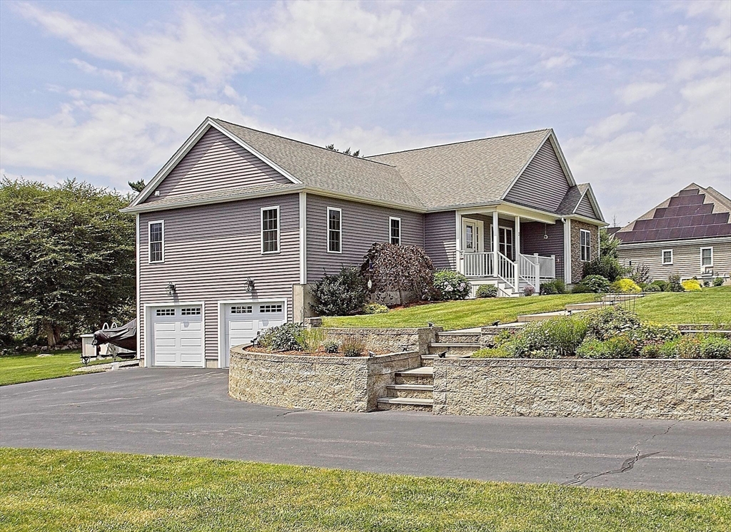 3 Blacksmith Drive Acushnet, MA 02743 - Photo 5 of 24
