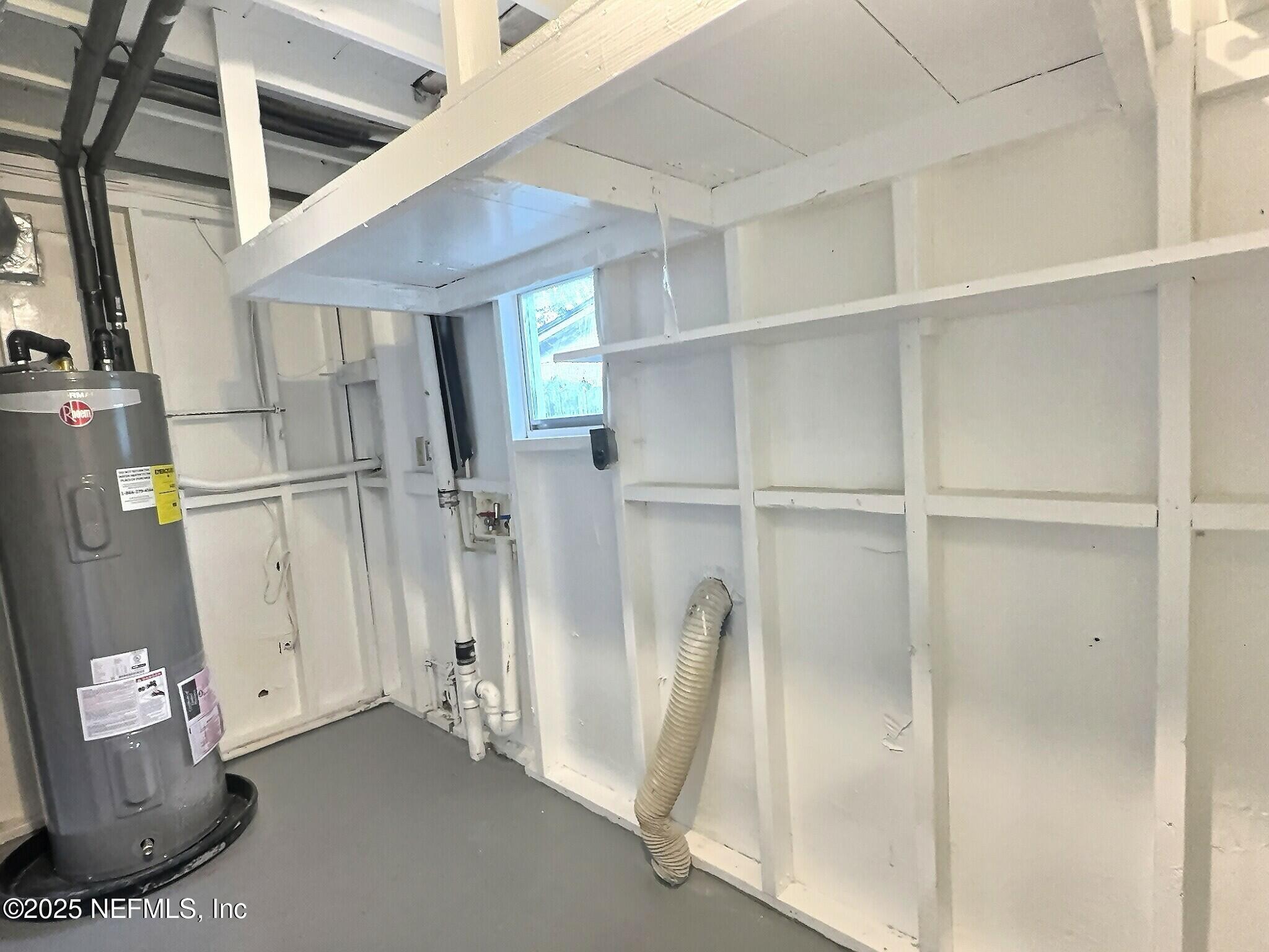 7456 Centauri Road Jacksonville, FL 32210 - Photo 22 of 26 a view of small space