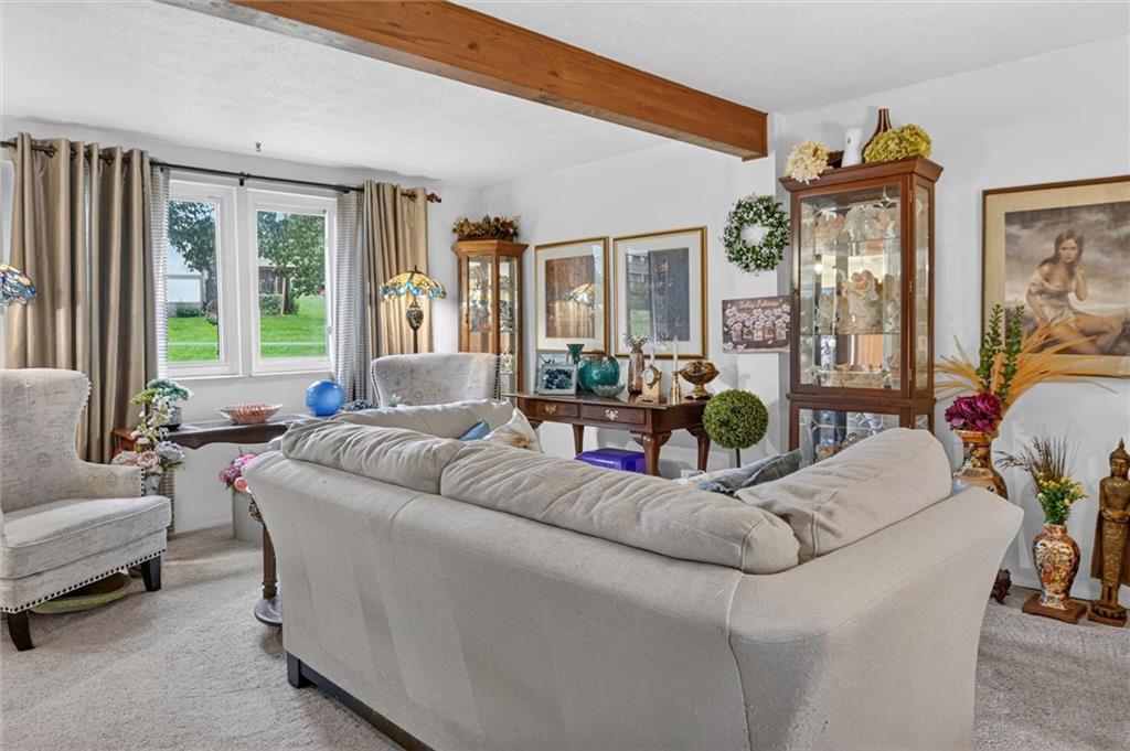 2527 Hunting Ridge Trail Bridgeville, PA 15017 - Photo 3 of 21 Gallery Image 3
