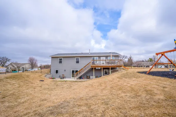 $525,000 | 101 Meadow Lane, New London, MN 56273