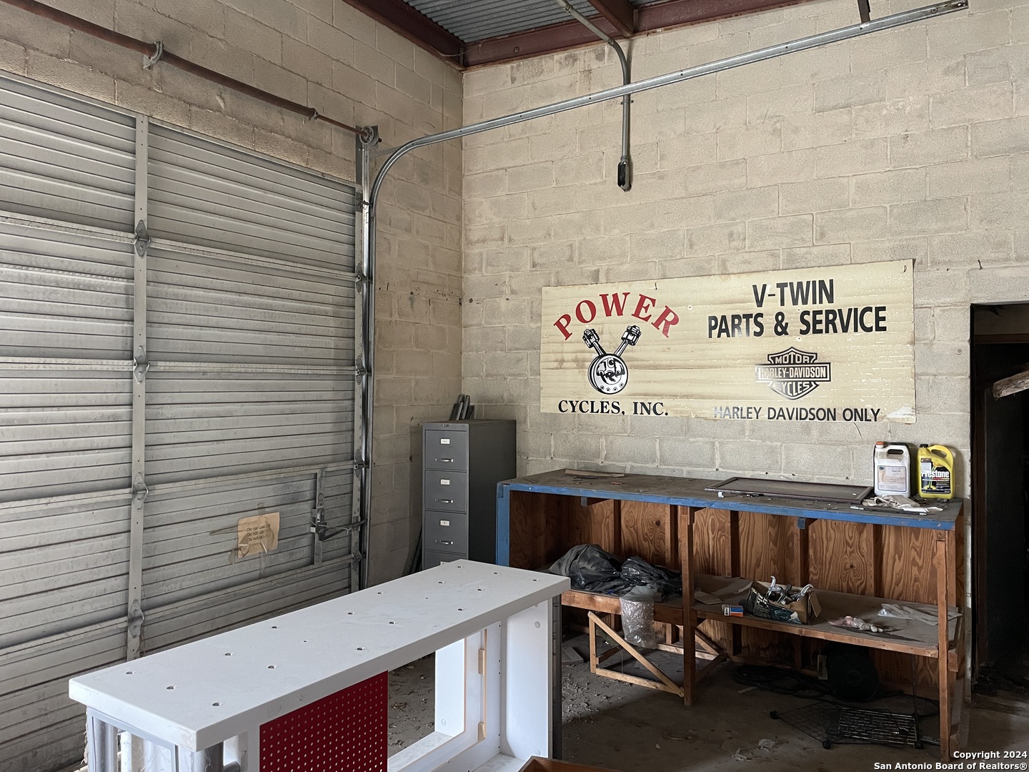 1110 18th Street Hondo, TX 78861 - Photo 18 of 23