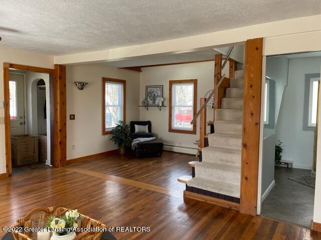 5013 Hughes Road Lansing, MI 48910 - Photo 7 of 31 IMG_4817