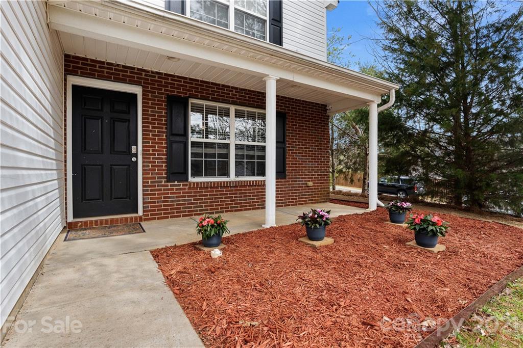 1620 Flagsworth Road Clover, SC 29710 - Photo 3 of 26 Gallery Image 3