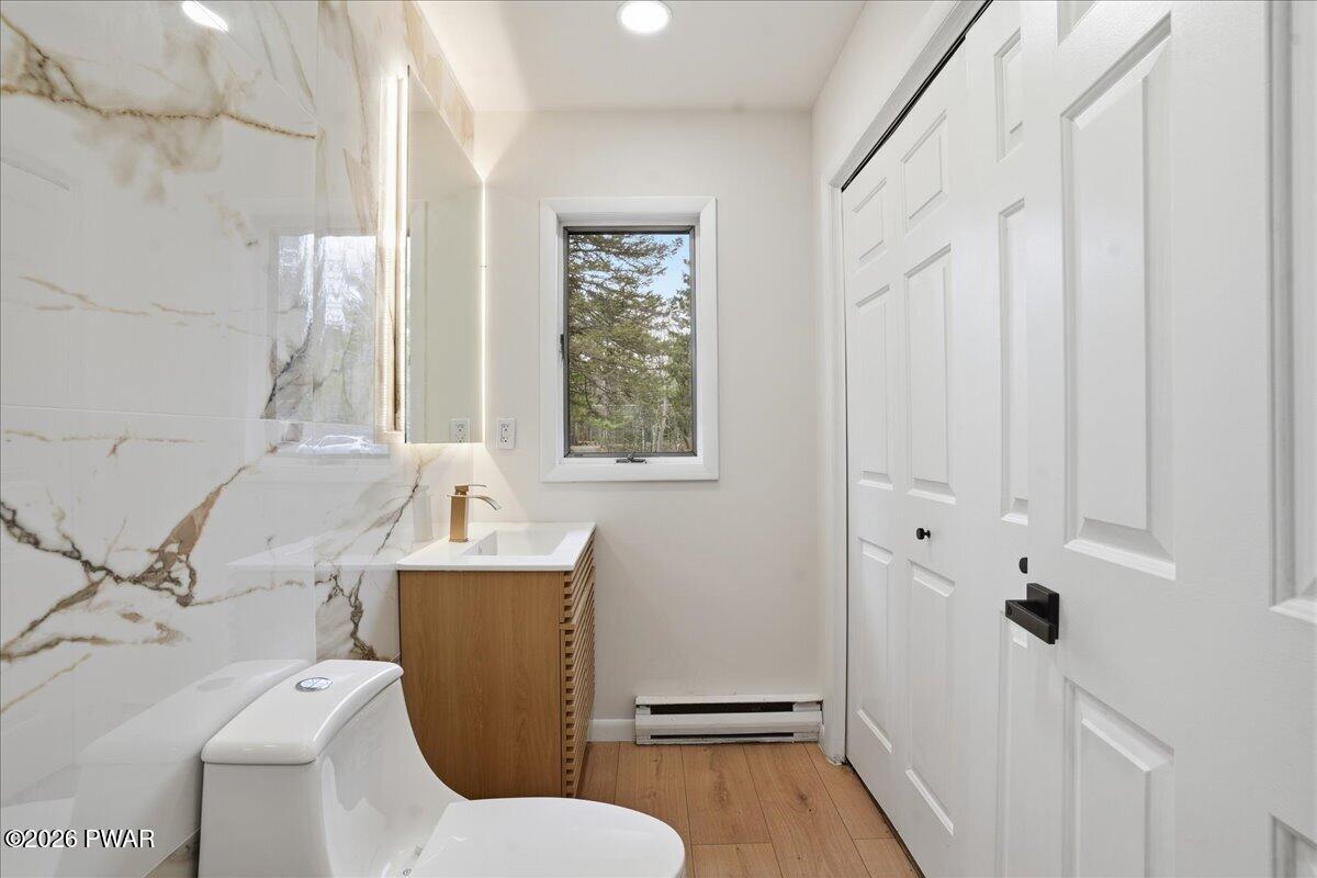 402 Shiny Mountain Road Greentown, PA 18426 - Photo 20 of 64