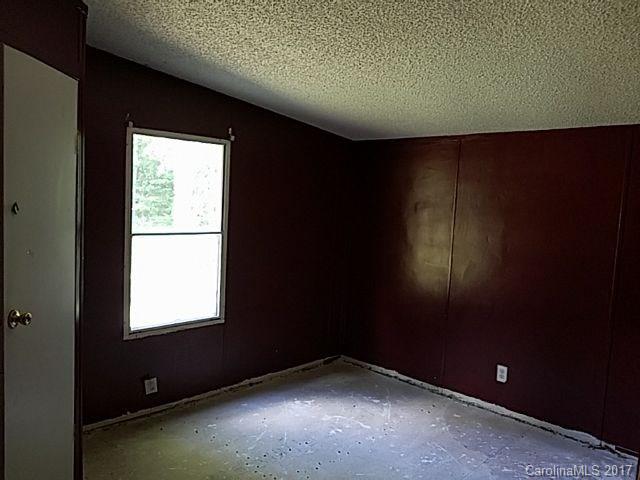 1946 Creek Ridge Road Shelby, NC 28152 - Photo 2 of 7 Gallery Image 2