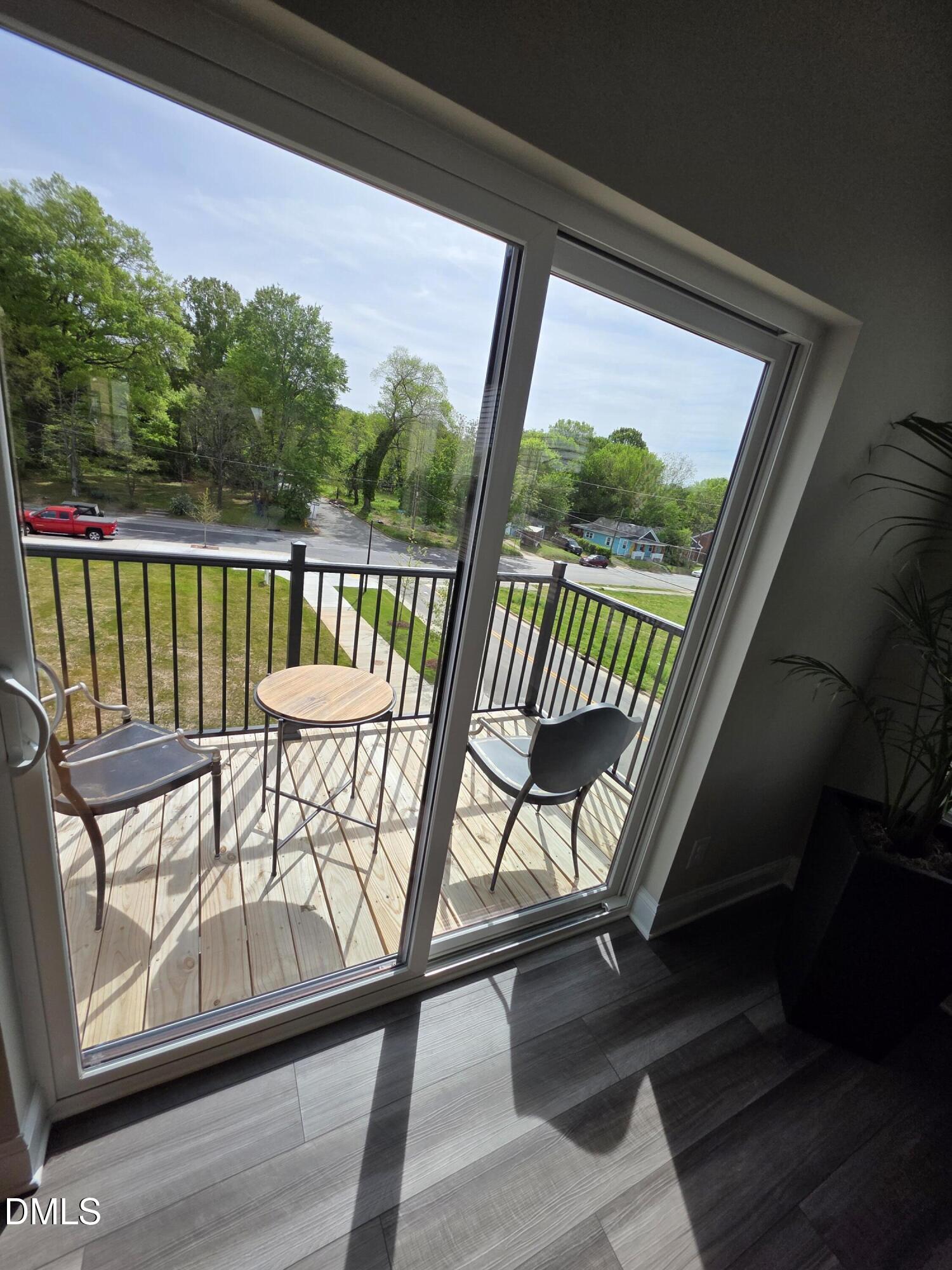 1250 Coach Sta Alley, Unit 201 Raleigh, NC 27601 - Photo 11 of 26 44810