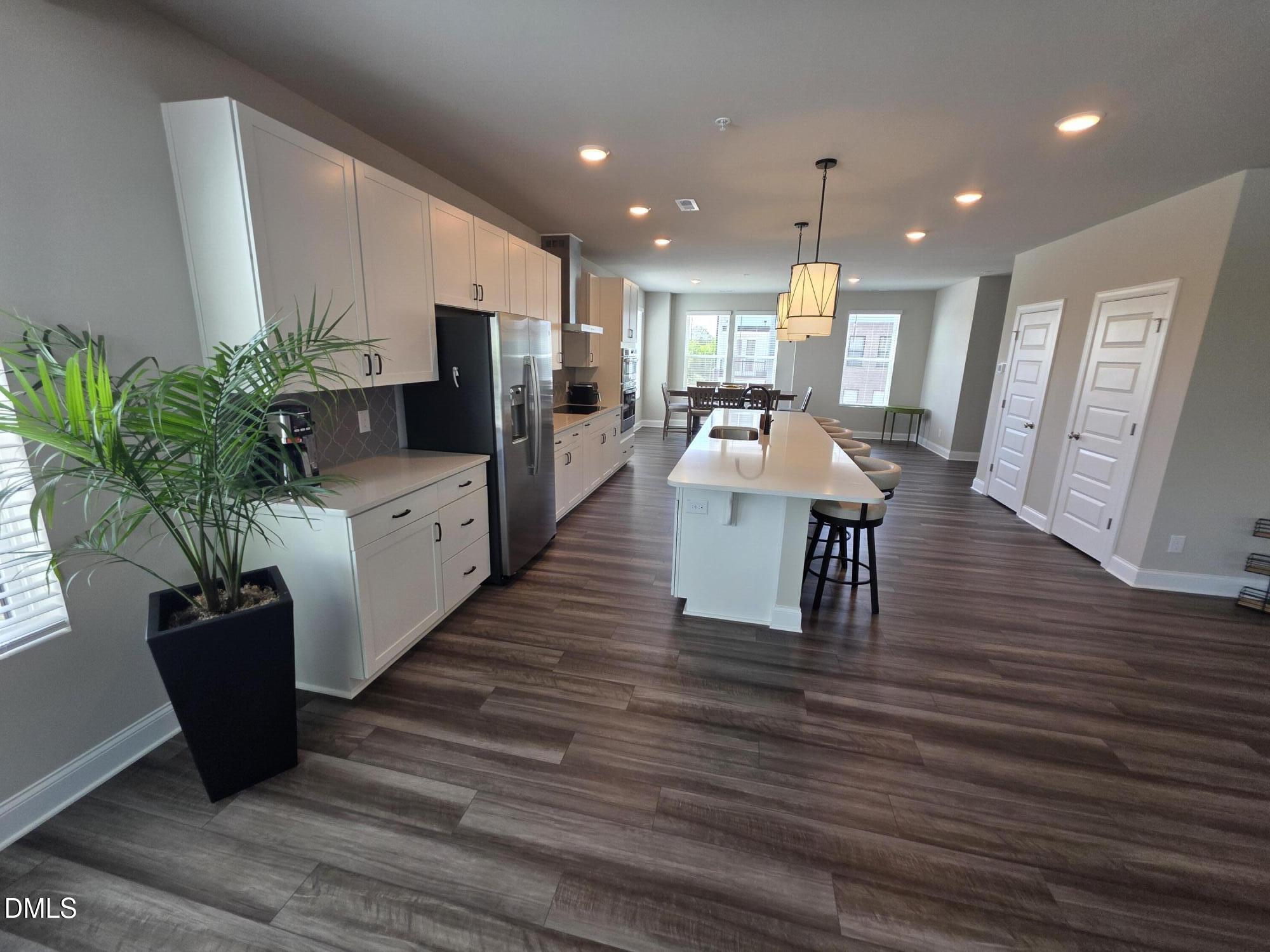 1250 Coach Sta Alley, Unit 201 Raleigh, NC 27601 - Photo 6 of 26 44944