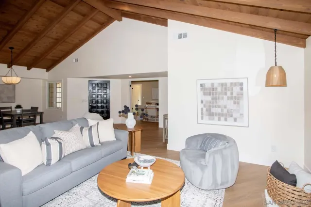 $1,325,000 | 17848 Caminito Balata, San Diego, CA 92128