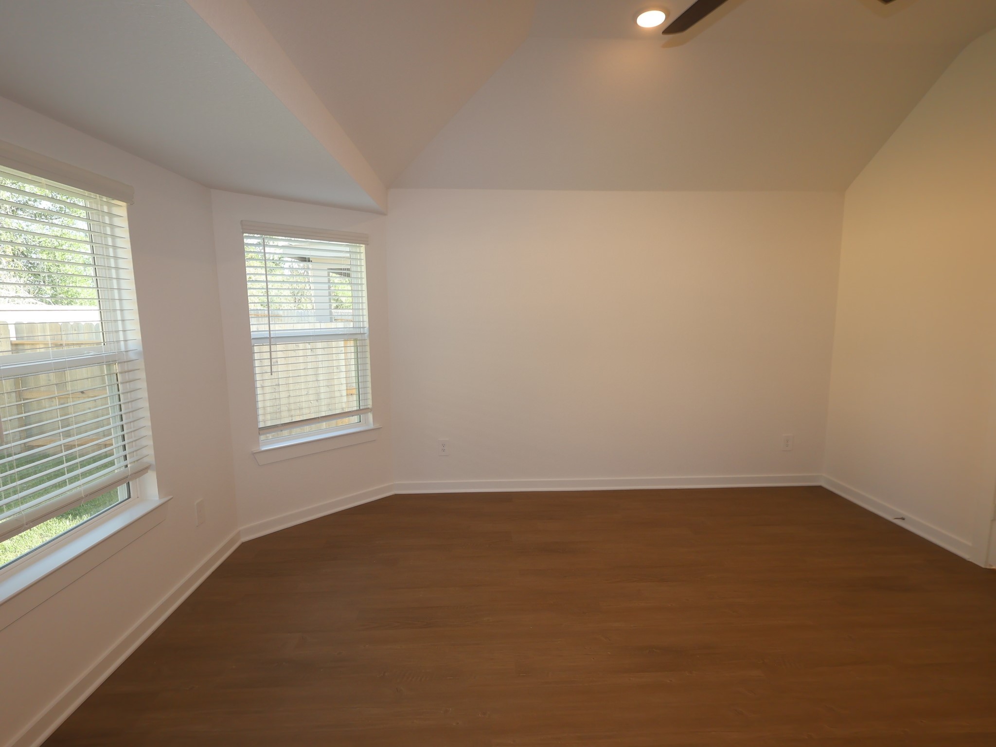 957 Garden Path Drive Willis, TX 77378 - Photo 16 of 37 an empty room with a window