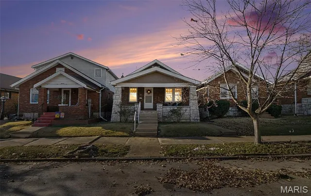 $199,900 | 3808 Burgen Avenue, St. Louis, MO 63116