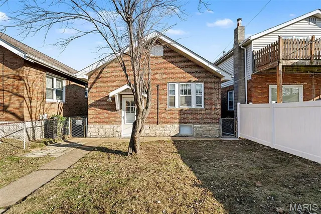 $199,900 | 3808 Burgen Avenue, St. Louis, MO 63116