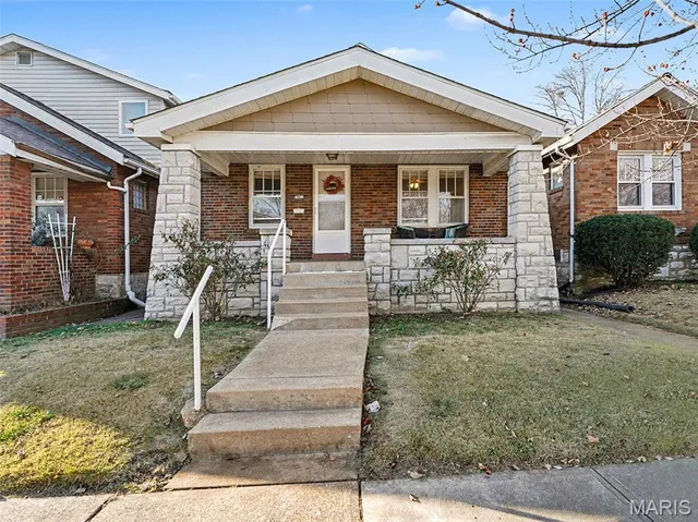 $199,900 | 3808 Burgen Avenue, St. Louis, MO 63116