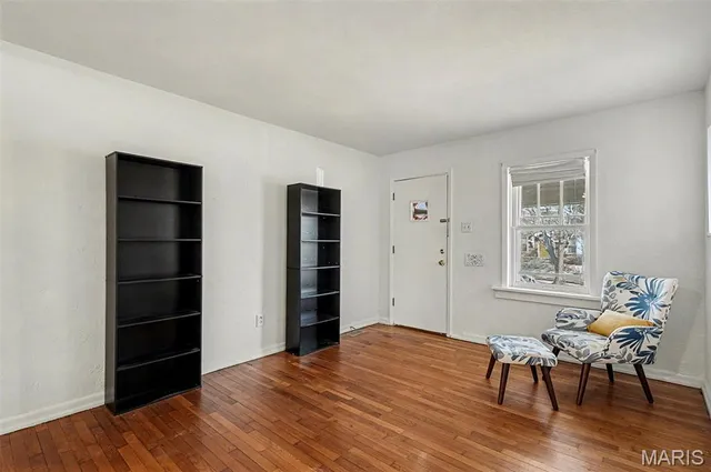 $199,900 | 3808 Burgen Avenue, St. Louis, MO 63116