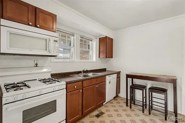 $199,900 | 3808 Burgen Avenue, St. Louis, MO 63116