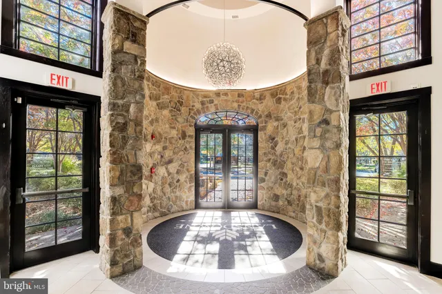 $1,420,000 | 19126 Stream Crossing Court, Leesburg, VA 20176