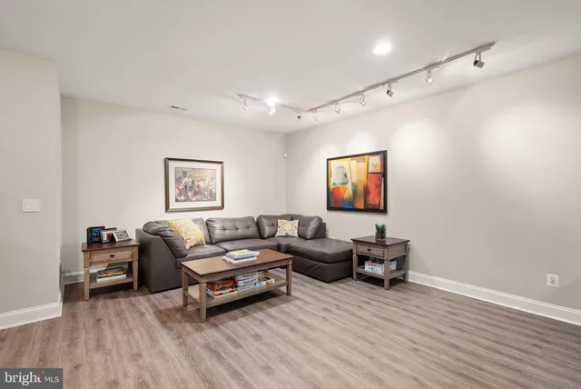 $1,420,000 | 19126 Stream Crossing Court, Leesburg, VA 20176