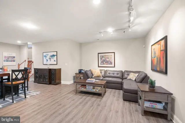 $1,420,000 | 19126 Stream Crossing Court, Leesburg, VA 20176