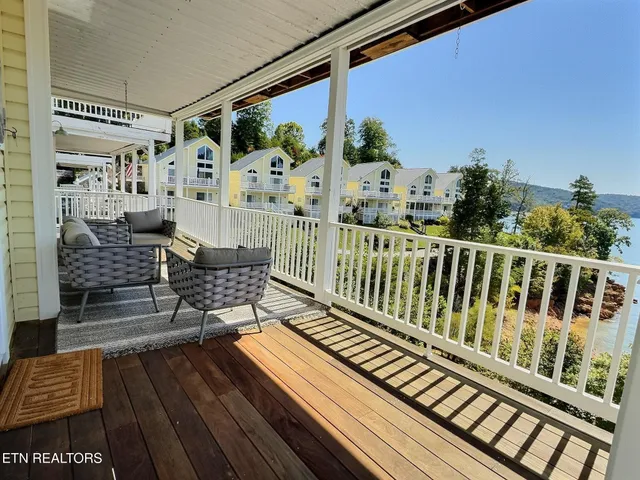 $1,199,000 | 117 West Deer Hill Village Lane, La Follette, TN 37766