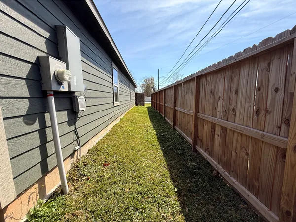 $1,785 | 964 Ringold Street, Unit A, Houston, TX 77088