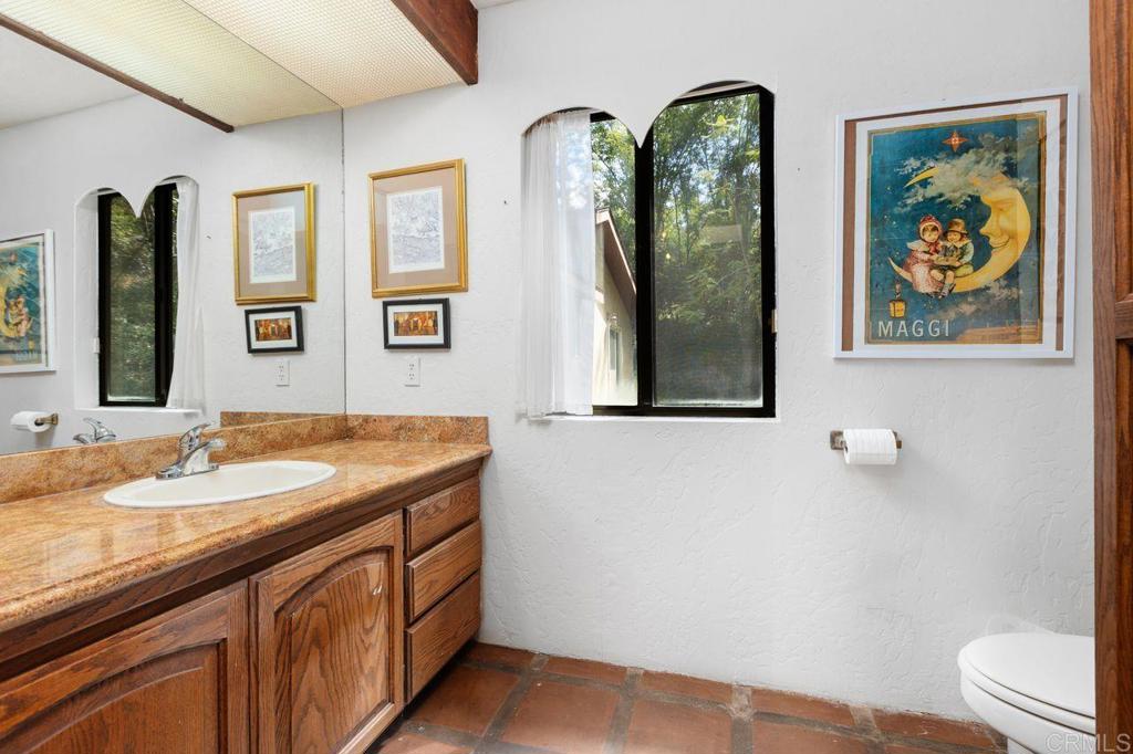 29560 Lilac Road Valley Center, CA 92082 - Photo 16 of 43