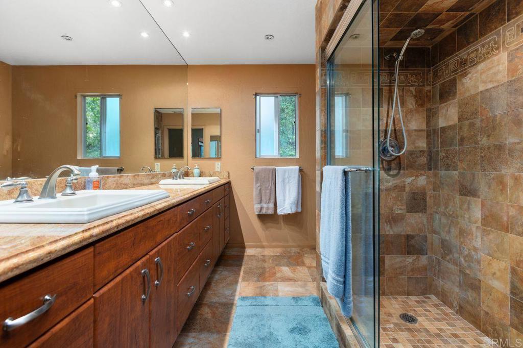 29560 Lilac Road Valley Center, CA 92082 - Photo 19 of 43