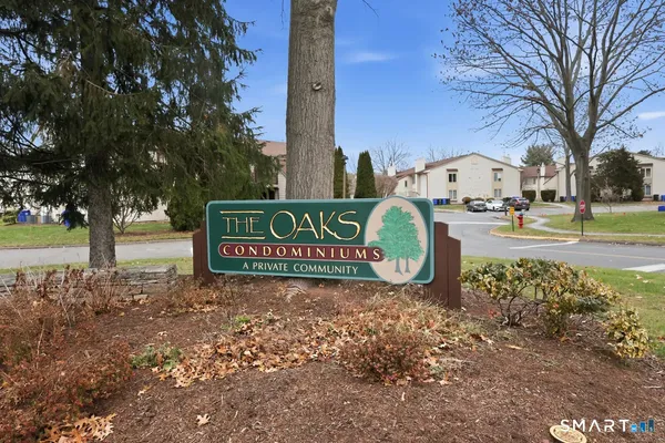 $2,400 | 46 Little Oak Lane, Unit 46, Rocky Hill, CT 06067