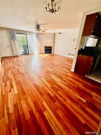 $2,400 | 46 Little Oak Lane, Unit 46, Rocky Hill, CT 06067