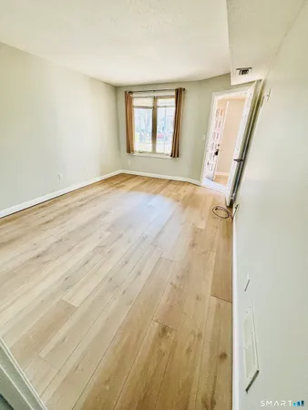 $2,400 | 46 Little Oak Lane, Unit 46, Rocky Hill, CT 06067