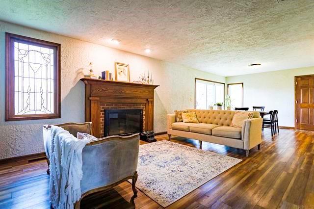 4301 West Petty Road Muncie, IN 47304 - Photo 6 of 28 Gallery Image 6