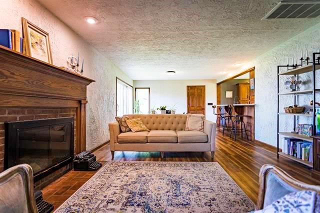 4301 West Petty Road Muncie, IN 47304 - Photo 7 of 28 Gallery Image 7