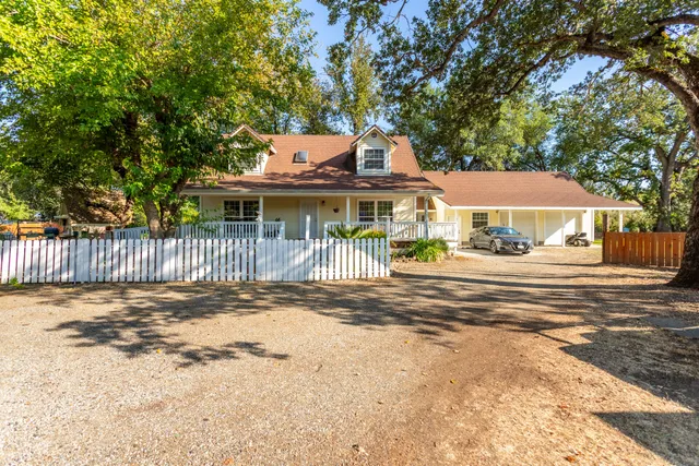 $399,900 | 6024 Hornbeck Lane, Anderson, CA 96007