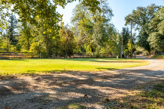 $399,900 | 6024 Hornbeck Lane, Anderson, CA 96007