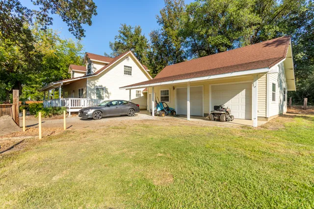 $399,900 | 6024 Hornbeck Lane, Anderson, CA 96007