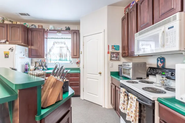 $399,900 | 6024 Hornbeck Lane, Anderson, CA 96007