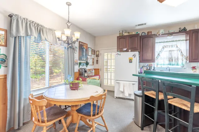 $399,900 | 6024 Hornbeck Lane, Anderson, CA 96007