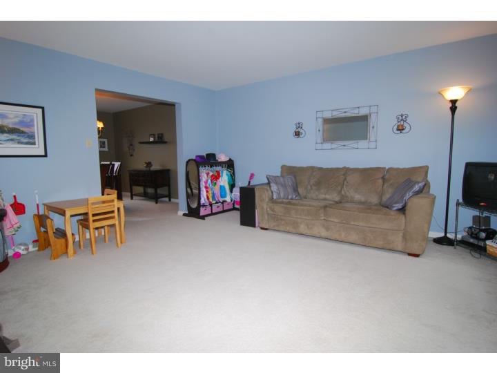 3112 Reedy Road Reading, PA 19608 - Photo 8 of 19 Living Room