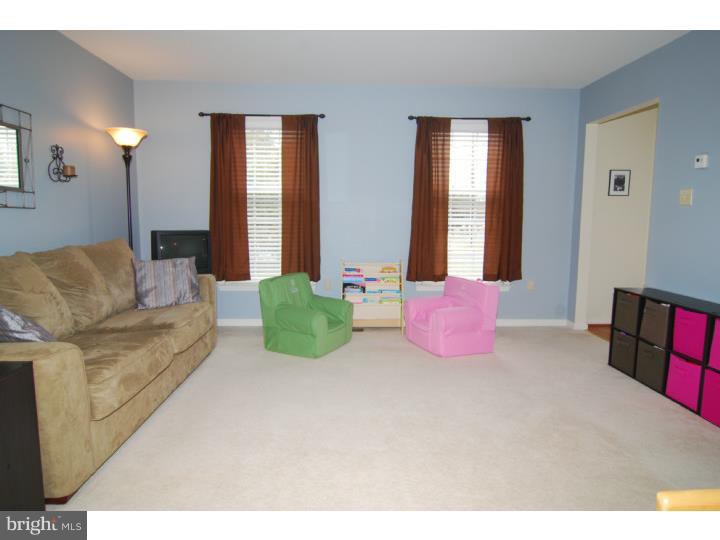3112 Reedy Road Reading, PA 19608 - Photo 9 of 19 Living Room