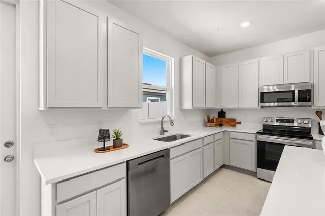 $354,990 | 710 Blissful Gdns Way, Apopka, FL 32703