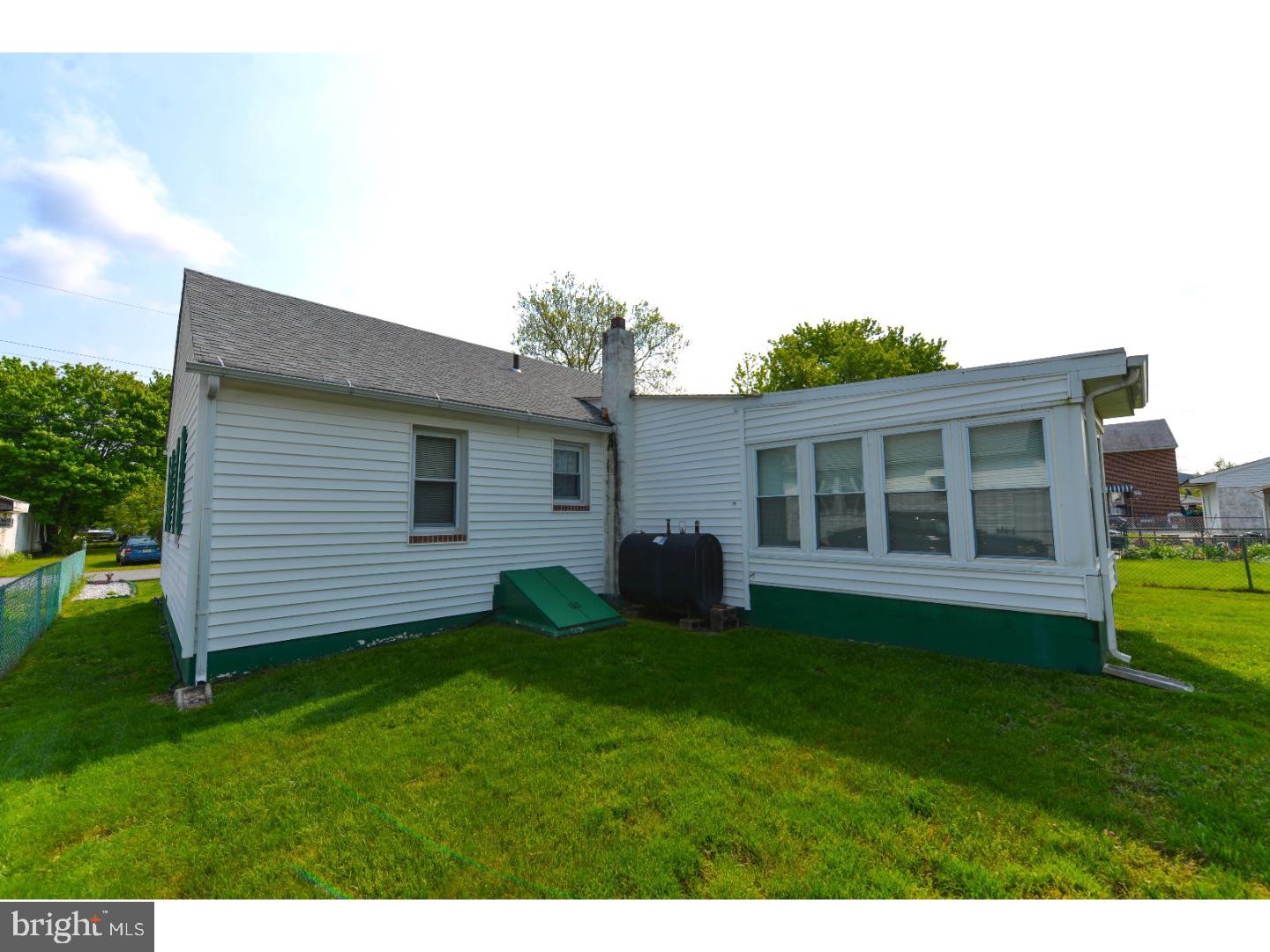 20 5th Avenue Carneys Point, NJ 08069 - Photo 3 of 14 Gallery Image 3