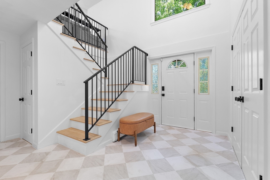 25 Dexter Road Melrose, MA 02176 - Photo 6 of 42