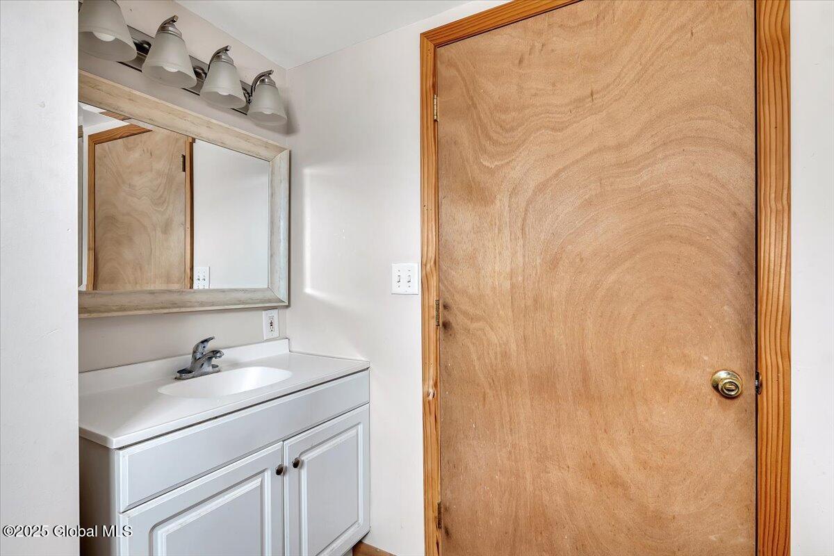 2377 Main Street Duanesburg, NY 12053 - Photo 10 of 27 08-P1271242