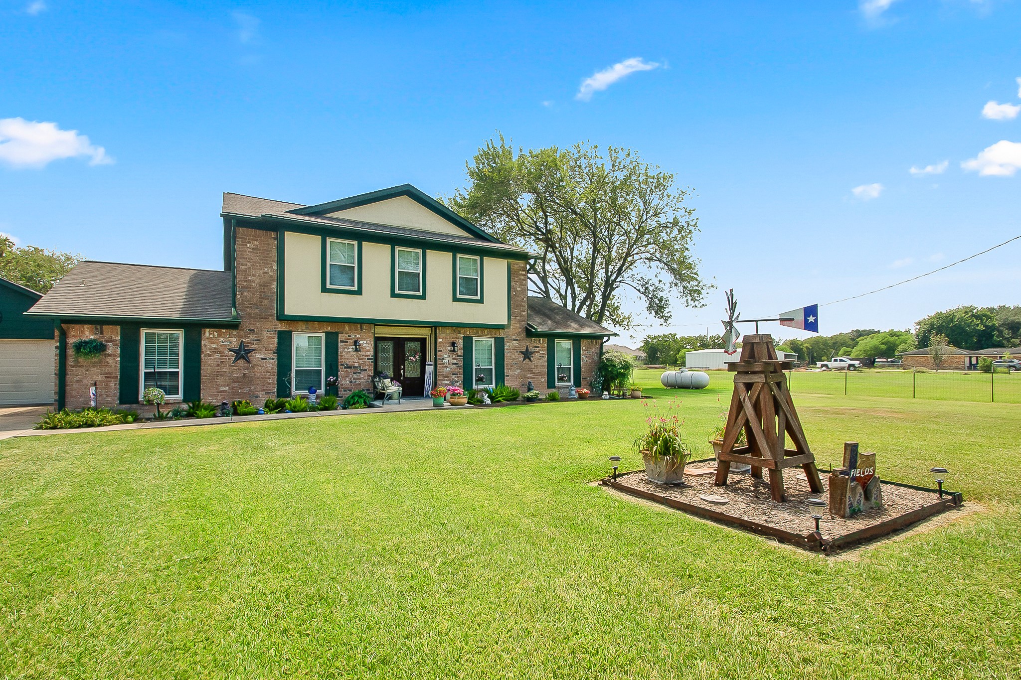 9112 Pilgrim Circle Rosharon, TX 77583 - Photo 1 of 32 Gallery Image 1