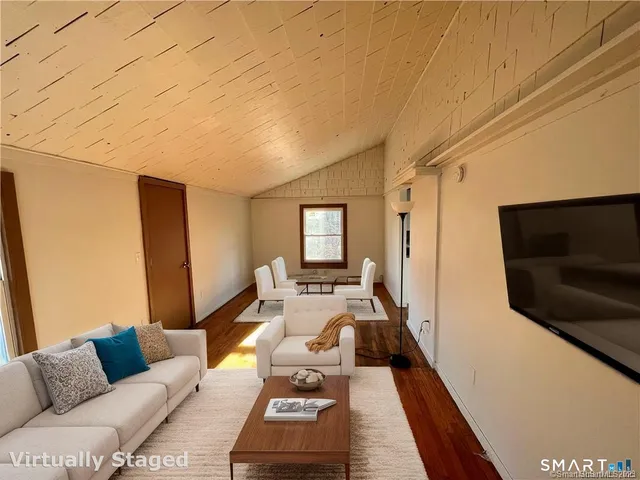 $1,425 | 39 Waterbury Road, Unit E3, Prospect, CT 06712