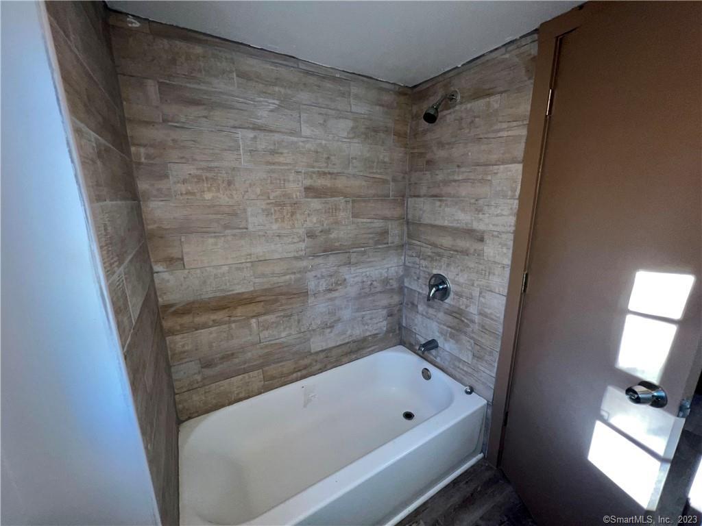 39-41 Waterbury Road, Unit E3 Prospect, CT 06712 - Photo 10 of 20