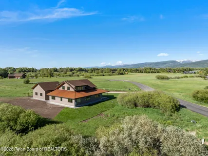 $1,995,000 | 6322 Fox Springs Drive, Victor, ID 83455