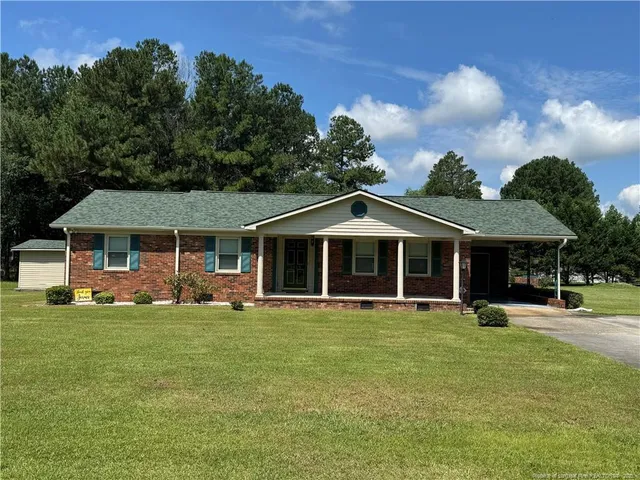 $279,000 | 1426 Red Springs Road, Raeford, NC 28376