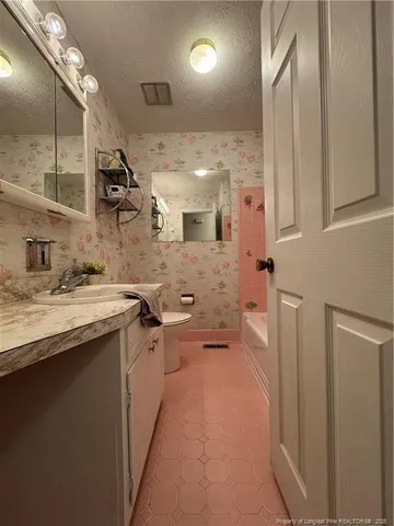 $279,000 | 1426 Red Springs Road, Raeford, NC 28376