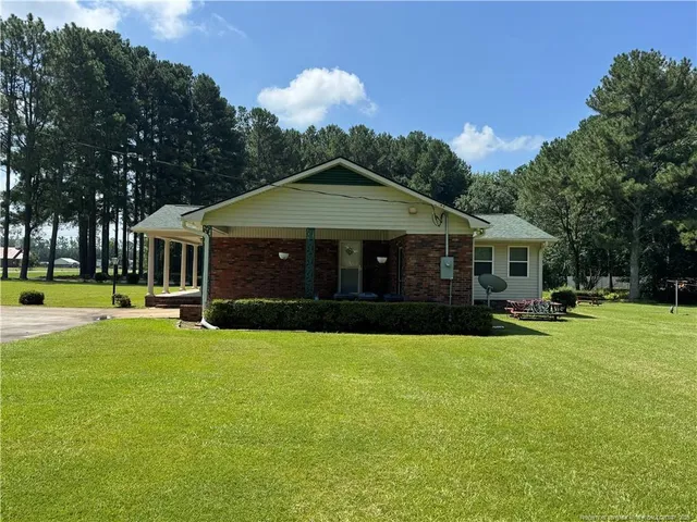 $279,000 | 1426 Red Springs Road, Raeford, NC 28376